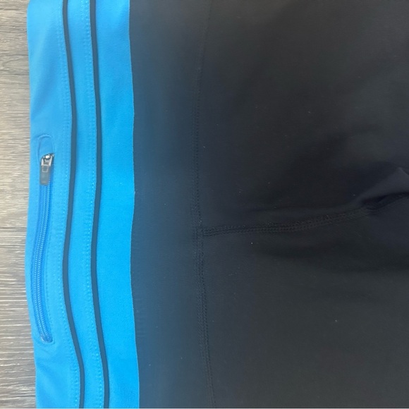 Nike Black and Blue Athletic Leggings size small - Picture 6 of 6
